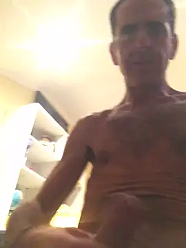 tiago1981pt online show from October 28, 2025, 12:55 am