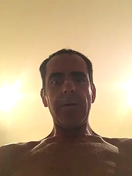 tiago1981pt online show from November 8, 2025, 6:33 pm