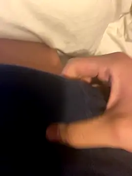 big dick horny boy online show from October 30, 2025, 9:01 pm