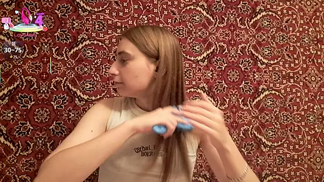 ivetabloom online show from October 3, 2025, 5:14 pm