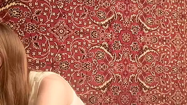 ivetabloom online show from September 25, 2025, 5:19 pm