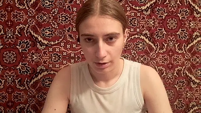 ivetabloom online show from September 20, 2025, 5:29 pm