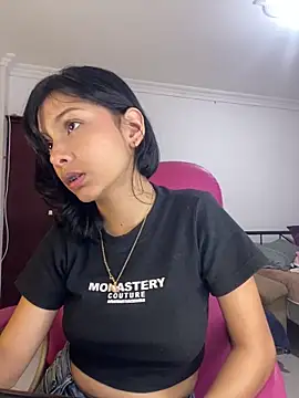 xoxo milk online show from November 30, 2025, 12:11 am