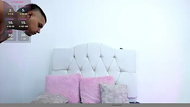 Snapshot of celestederek chatting on November 20, 2025, 12:17 pm celestederek online show from November 20, 2025, 12:17 pm