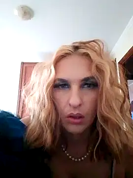 LaraDiva7799 online show from October 1, 2025, 8:19 am