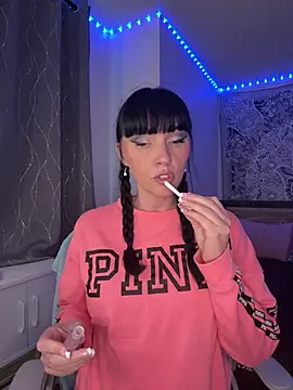 MaciiMayy online show from June 29, 2026, 11:26 pm