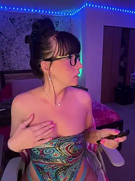 MaciiMayy online show from February 20, 2026, 1:46 am