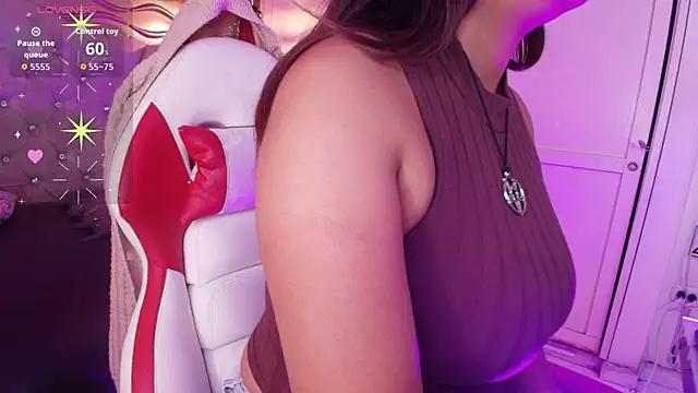 TahiyaMuley  online show from November 23, 2025, 8:08 pm