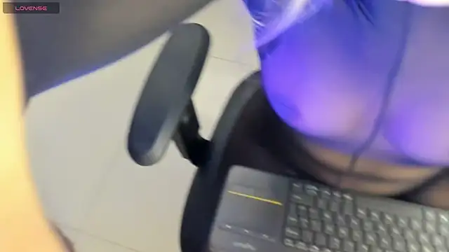 Snapshot of Dulcinea_2 chatting on November 12, 2025, 7:07 pm Dulcinea 2 online show from November 12, 2025, 7:07 pm