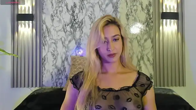 Snapshot of Dulcinea_2 chatting on November 5, 2025, 7:06 pm Dulcinea 2 online show from November 5, 2025, 7:06 pm