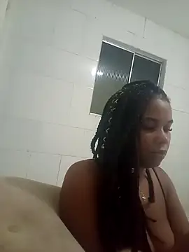 Snapshot of PrettahSantos chatting on February 10, 2026, 2:43 am PrettahSantos online show from February 10, 2026, 2:43 am