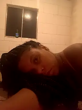 Snapshot of PrettahSantos chatting on January 16, 2026, 3:21 am PrettahSantos online show from January 16, 2026, 3:21 am