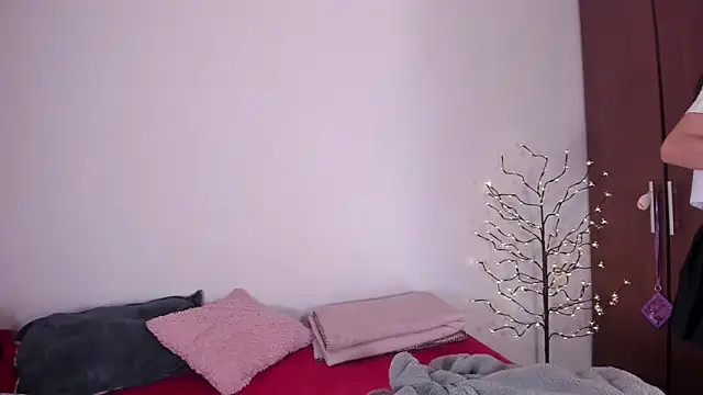 ScarlettRosetti online show from January 12, 2026, 11:53 pm