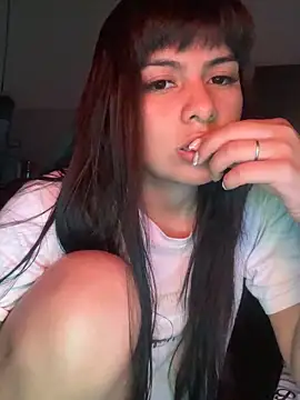 Bulma04 online show from September 25, 2025, 5:24 am