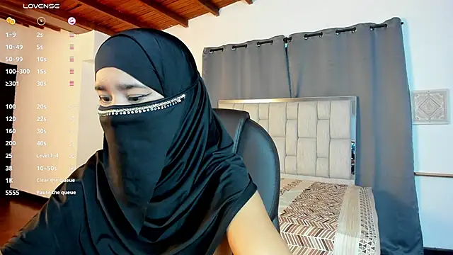 Snapshot of kalila_latif chatting on October 15, 2025, 2:54 am kalila latif online show from October 15, 2025, 2:54 am