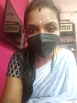 Snapshot of Tamil_Swathi chatting on April 10, 2026, 5:58 am Tamil Swathi online show from April 10, 2026, 5:58 am