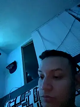 Snapshot of Johan_sb chatting on November 10, 2025, 6:51 am Johan sb online show from November 10, 2025, 6:51 am