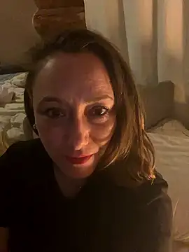 Snapshot of Reine_du_Vice84 chatting on January 9, 2026, 9:55 pm Reine du Vice84 online show from January 9, 2026, 9:55 pm