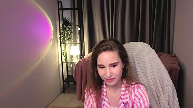  online show from October 11, 2025, 5:19 am