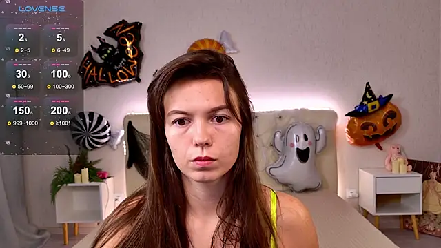 EllaCanny online show from November 1, 2025, 5:03 am