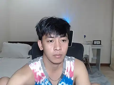 Snapshot of niel_cumshow chatting on October 25, 2025, 12:04 pm niel cumshow online show from October 25, 2025, 12:04 pm