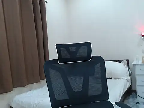 Snapshot of niel_cumshow chatting on November 2, 2025, 8:03 pm niel cumshow online show from November 2, 2025, 8:03 pm