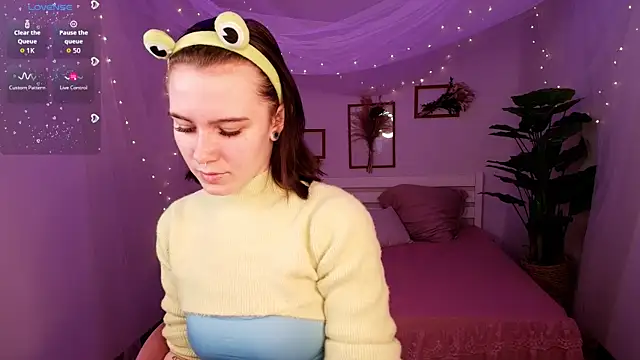 Snapshot of Elastikisss chatting on February 5, 2026, 8:32 am Elastikisss online show from February 5, 2026, 8:32 am