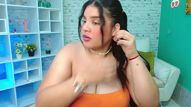 loaizalust online show from November 18, 2025, 5:38 pm