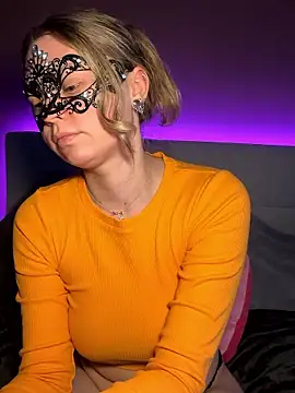 Snapshot of Cherrycolada chatting on January 14, 2026, 1:04 pm Cherrycolada online show from January 14, 2026, 1:04 pm