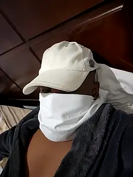 Snapshot of Vuyo1987 chatting on November 13, 2025, 12:25 am Vuyo1987 online show from November 13, 2025, 12:25 am