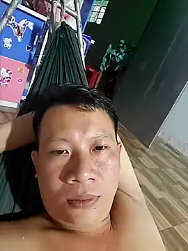 Snapshot of thichshow8386 chatting on November 3, 2025, 11:47 am thichshow8386 online show from November 3, 2025, 11:47 am