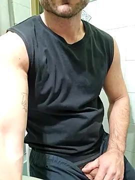 giovan2020 online show from December 14, 2025, 4:56 pm