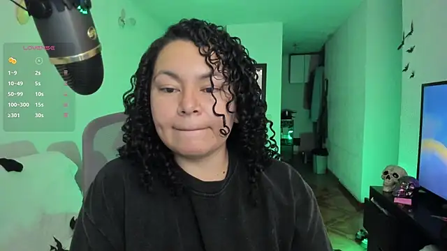 Chubby Licius online show from October 15, 2025, 2:43 am