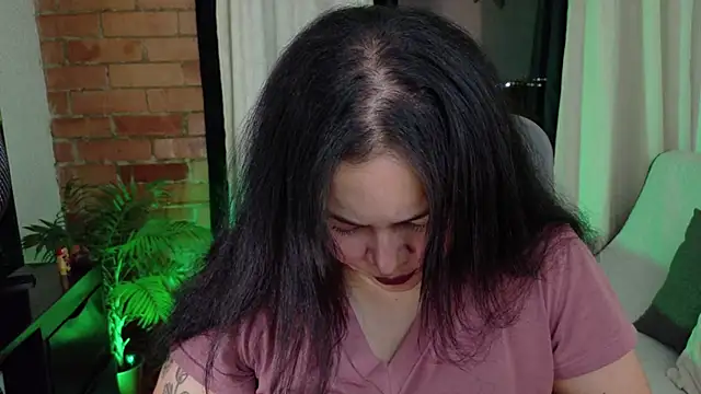 Chubby Licius online show from April 14, 2026, 11:43 pm