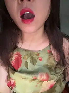 Lusi-sexy online show from December 20, 2025, 1:08 am