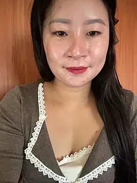 Snapshot of violet-00 chatting on October 18, 2025, 1:40 am violet-00 online show from October 18, 2025, 1:40 am