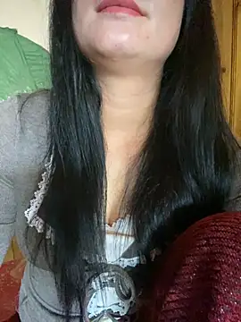 Snapshot of violet-00 chatting on September 26, 2025, 2:07 am violet-00 online show from September 26, 2025, 2:07 am