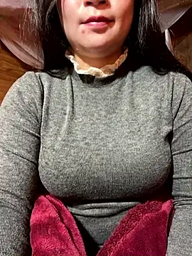 violet-00 online show from January 11, 2026, 1:56 am