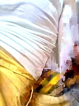 xuxulovezz online show from April 9, 2026, 5:20 am