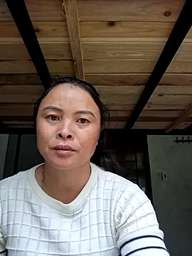 xuxulovezz online show from October 29, 2025, 4:55 am