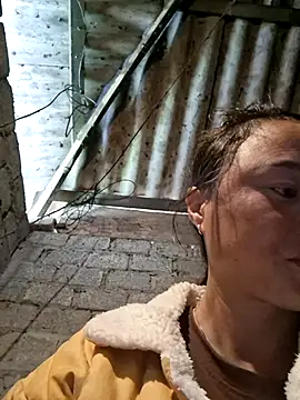 xuxulovezz online show from October 1, 2025, 12:38 am