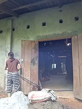 xuxulovezz online show from October 2, 2025, 1:42 am