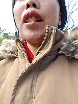 helenzz online show from December 1, 2025, 1:39 am