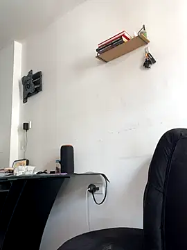 Snapshot of Selene_Wings22 chatting on October 30, 2025, 6:38 pm Selene Wings22 online show from October 30, 2025, 6:38 pm