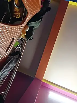 reya743 online show from March 8, 2026, 6:22 pm