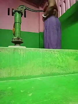 reya743 online show from April 4, 2026, 5:19 pm