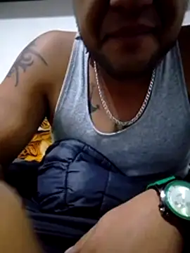 Snapshot of Ruloluna chatting on November 14, 2025, 7:56 am Ruloluna online show from November 14, 2025, 7:56 am