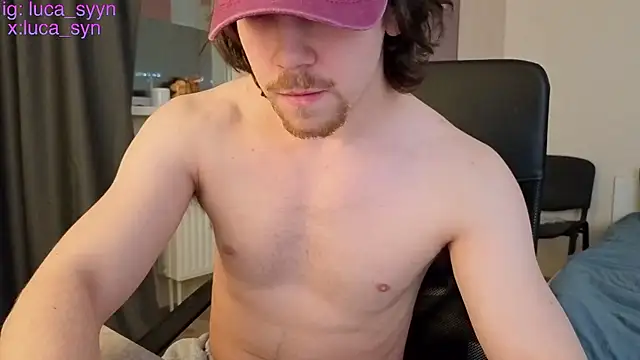 Snapshot of luca_syn chatting on February 18, 2026, 7:10 pm luca syn online show from February 18, 2026, 7:10 pm