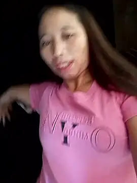 Snapshot of ruby-00 chatting on October 1, 2025, 4:39 am ruby-00 online show from October 1, 2025, 4:39 am