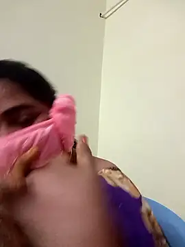 Snapshot of sowji_telugammai chatting on January 17, 2026, 7:12 am sowji telugammai online show from January 17, 2026, 7:12 am